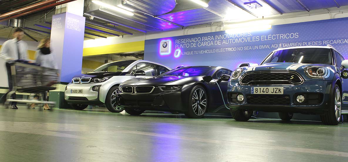 Puntos de carga gratuitos para coches en El Corte Inglés | BMW Puntos de carga BMW en El Corte Inglés