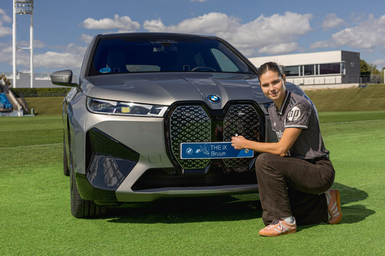 9 Bruun Delantera BMW iX xDrive50