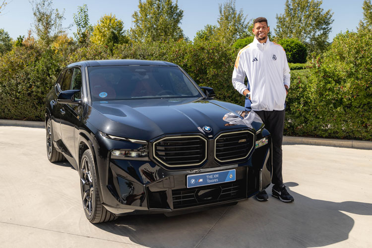 22 Tavares Pívot BMW XM