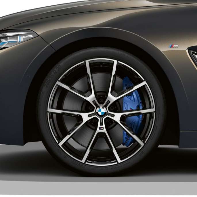 BMW M850i xDrive, Dravitgrau metalizado, llantas de aleación ligera de 20 pulgadas con radios en Y estilo 728 M. BMW M850i xDrive, Dravitgrau metalizado, llantas de aleación ligera de 20 pulgadas con radios en Y estilo 728 M.